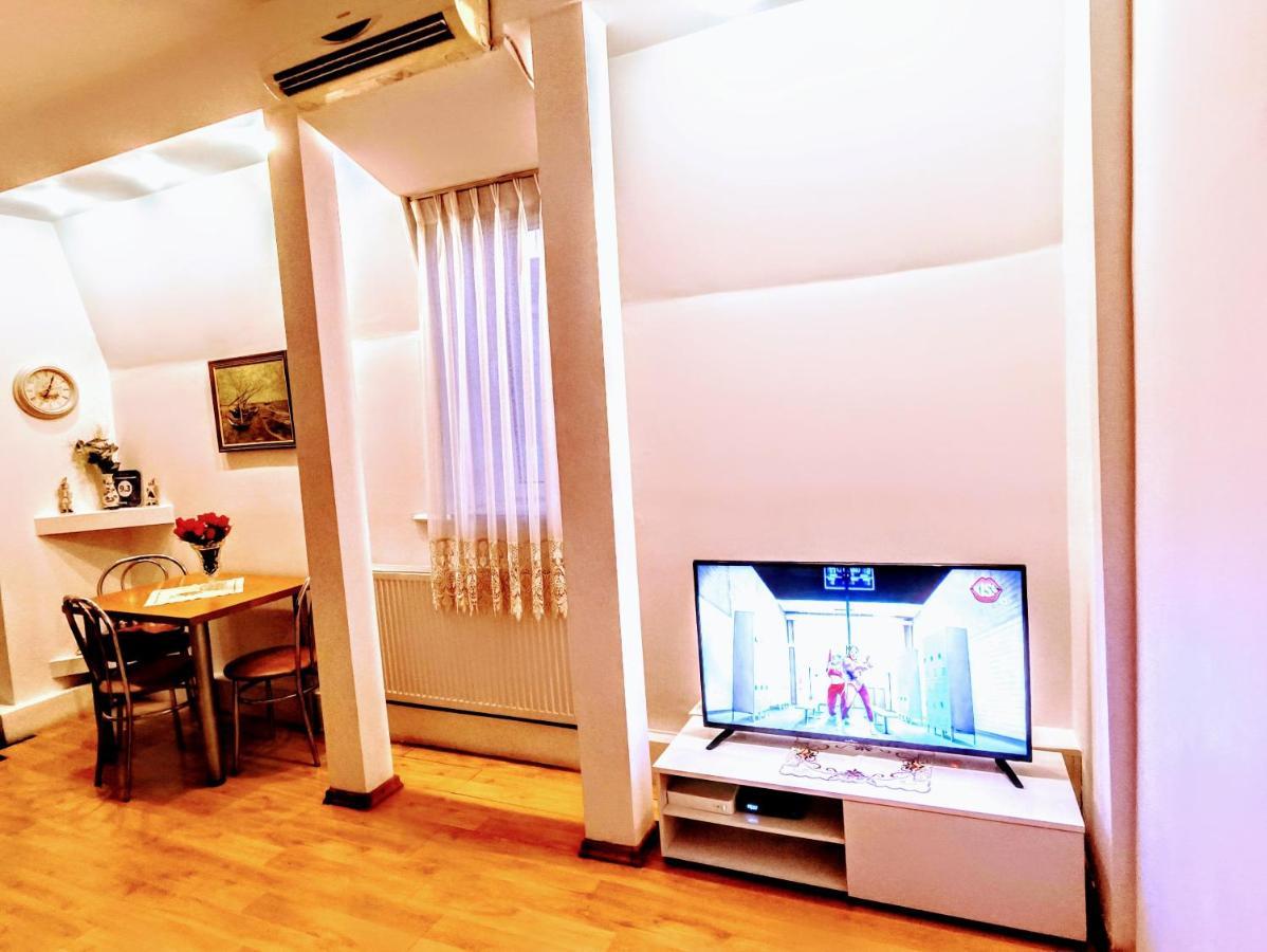 Atlas Accommodation ブカレスト エクステリア 写真