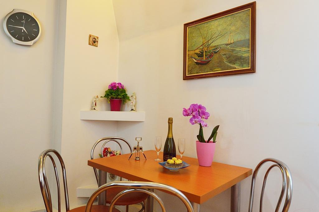 Atlas Accommodation ブカレスト エクステリア 写真
