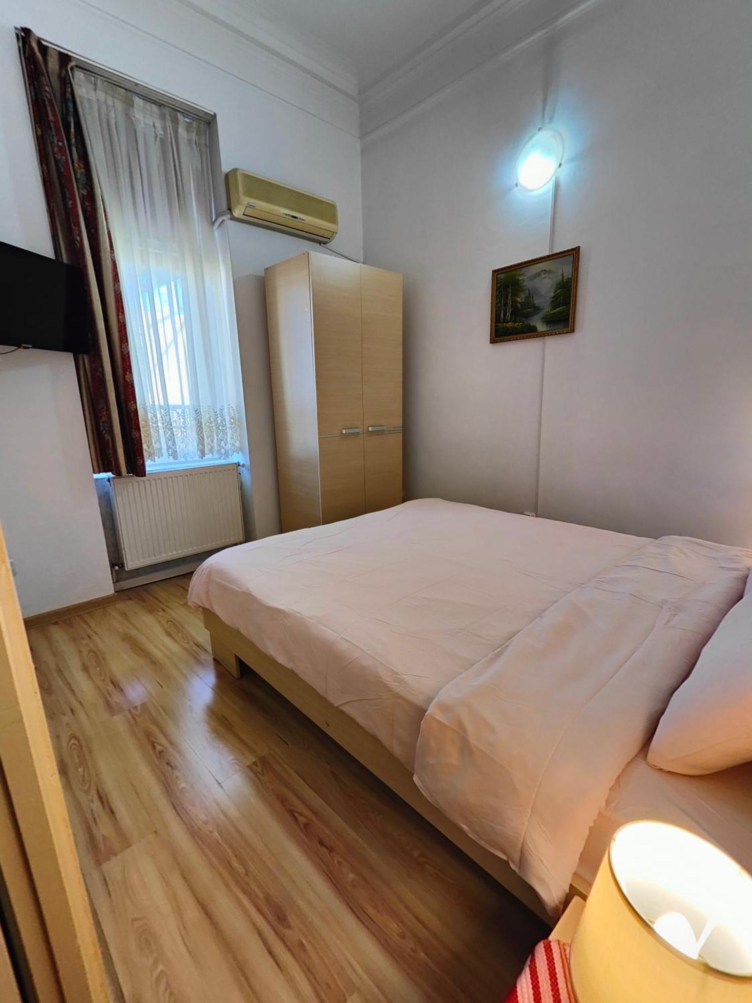 Atlas Accommodation ブカレスト エクステリア 写真
